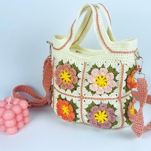 Crossbody flower bag, Crochet Granny square bag, small floral handbag, pink flower summer bag, mother day gift, easter gift, 20cmx20cm